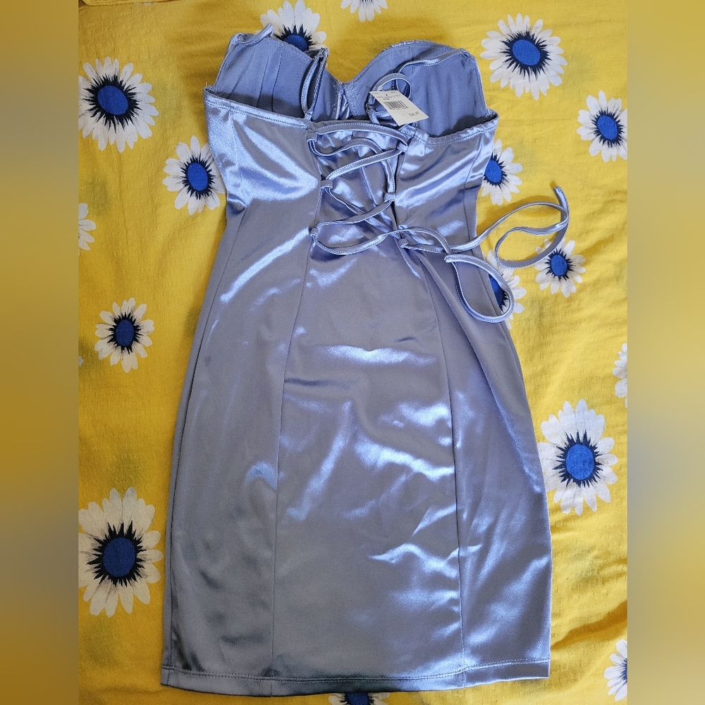 Dress - Picture 2 of 3